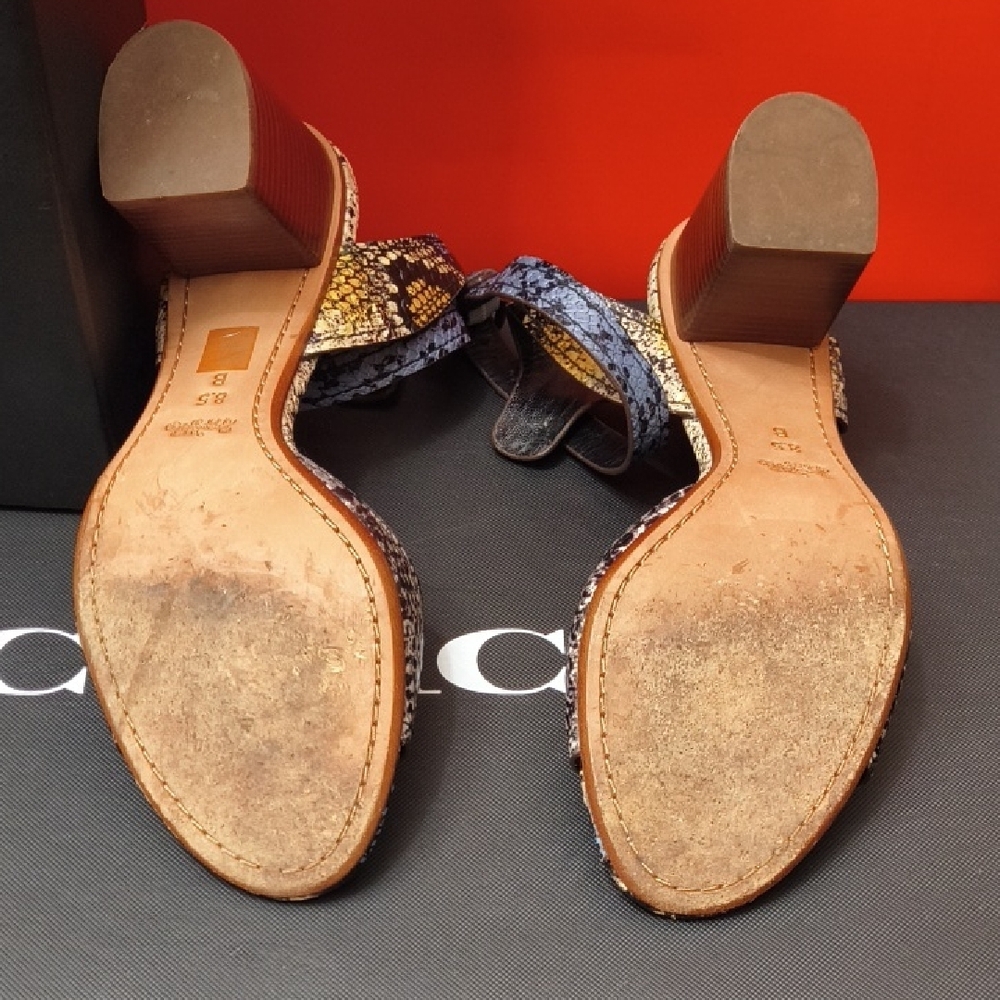Coach Snake Pipher Heel No. Q8105 8.5B - Picture 10 of 10
